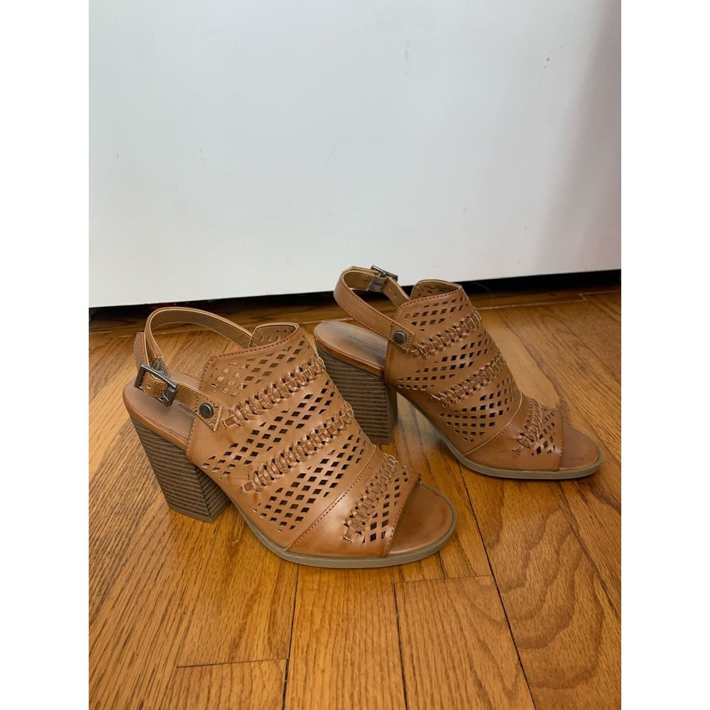 American Eagle Outfitters Wedges Size 7